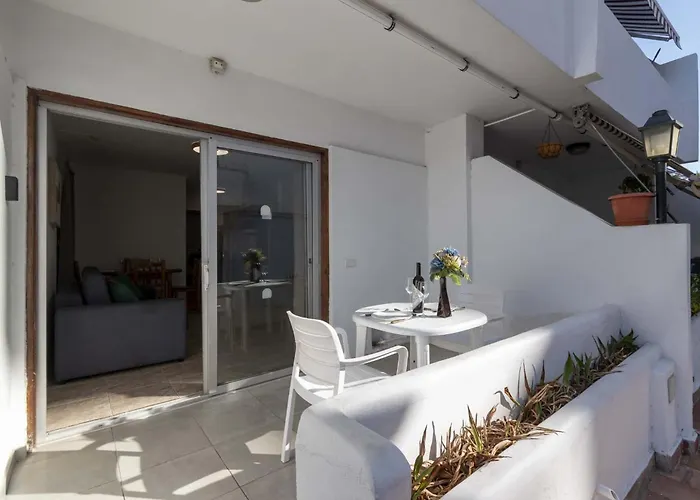 Floritas 33 - One Bed * Playa de las Americas (Tenerife)