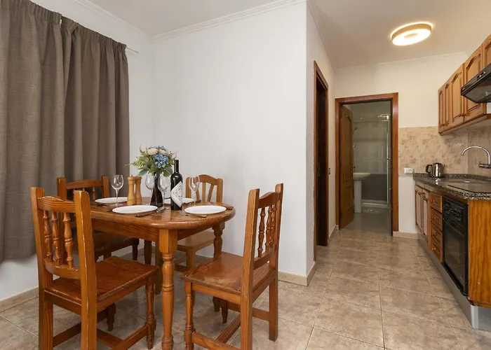 Floritas 33 - One Bed * Playa de las Americas (Tenerife)