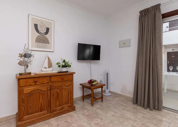 Апартаменти Floritas 33 - One Bed *